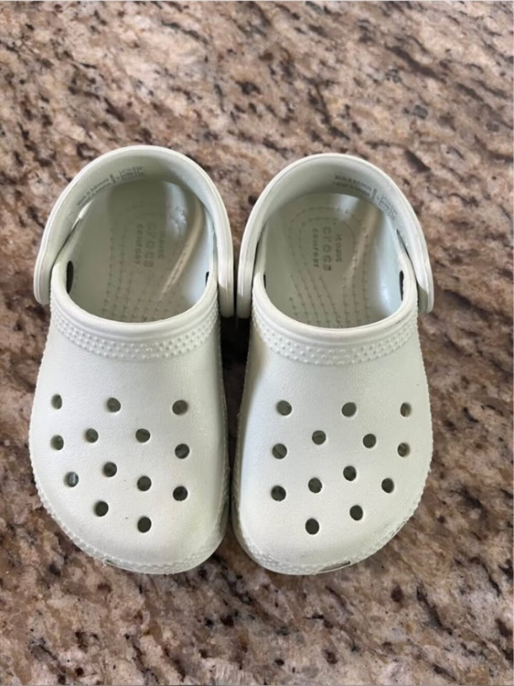 Pre-Owned Toddler Crocs Size 7/ C7 Light Green Mint Neutral Shoes for kids